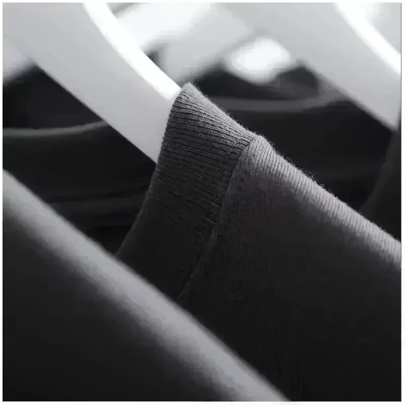 T-shirt in cotone con stampa g - Streetwear Brand Dutch recensione e prezzo